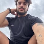 Lewis Muller - @biencassandra - Instagram
