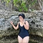 Gabriela Lewis C Navarro - @gbrllws - Instagram