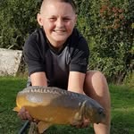 Lewiz Jones - @lewis_walton06 - Instagram