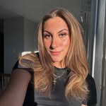 Alexie Carrière - @lexiecarriere - Instagram
