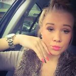 Lezlie White - @duharms.sugar.shark - Instagram