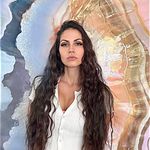Lia Ali - @lia_ali_artist - Instagram