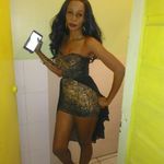 Lilas Lyons - @lilaslyons - Instagram