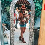 Lili Barrera - @canekli - Instagram