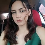 Lili Flores - @liliflores_16 - Instagram