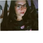 Lili Flores - @liliflores182 - Instagram