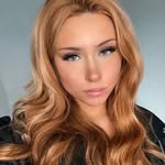 L - @lili.johnstoneee - Instagram