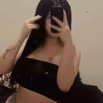 Lili Rivas - @_lilirvs - Instagram