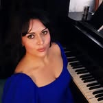 Lili Ross

🎶 Musician | Songwriter | Vocal Coach - @vocal_education_moscow - Instagram