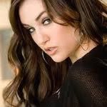 Lili Smith - @lilismith159 - Instagram