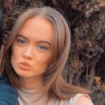 Lili - @lilisteele.x - Instagram