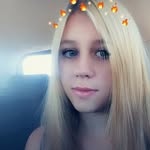 Lili wallace - @fartingunicorns12 - Instagram