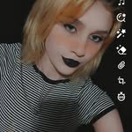 Lilli Smith - @lillismith892 - Instagram