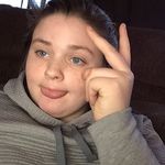 Lillian Bush - @lillian._.bush - Instagram