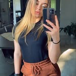 Lillian Hammond - @eboumunr - Instagram