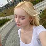 Lillian Pennington - @weekid811 - Instagram