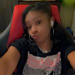 Lillian Riggs - @mellow_yellow_52 - Instagram