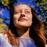 Lilly Bacon - @lilflowerpig - Instagram