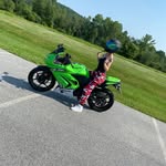 Lilly Bates - @lillyjbates - Instagram