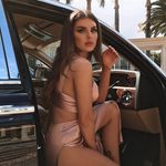 Lilly Burton - @lillyburton81 - Instagram