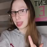 Lilly Davidson - @lilly_backuppage.18 - Instagram