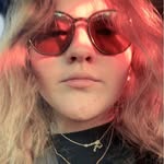 Lilly - @lillyfields_49 - Instagram
