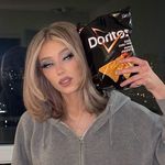 Lily Garner - @sweetlilyheat - Instagram