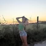 Lilly Johnson - @lillyjohnson_35 - Instagram