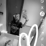 Lilly Lewis - Facebook