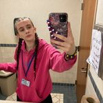 Lilly McClain - @skeleton_sleek - Instagram