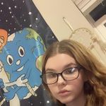 Lilly Hicks - @lillyperkins16000 - Instagram