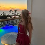 Lilly Webster - @lillyweb17 - Instagram