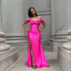 Lilly Wells - Facebook