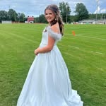 Lily Bain - @lily.bain10 - Instagram