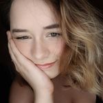 Lily Blackwell - @lblackwell2000 - Instagram