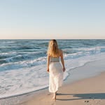 lily day - @lilydrons - Instagram