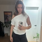 @lilygallooo - Instagram