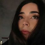 Lily Bandola - @lilyhanginout - Instagram