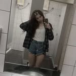 lily lowry - @lulu_lowry7 - Instagram