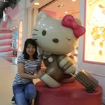 Lily Poon - @lily.poon.52 - Instagram