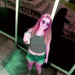 Lily Reeves - @lily.reeves.14855 - Instagram