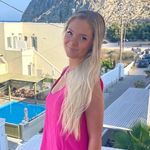 Lily Steele - @lilysteele5 - Instagram