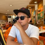 Lim Lee - Facebook
