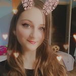 Lina Davidson - @lina_does_gaming - Instagram
