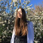 Lina J Lloyd - @lvdlloyd - Instagram