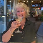 Linda Towler - @lindamtowler - Instagram