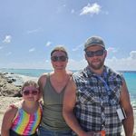 Lindsey Asher - @lindsey.asher.79 - Instagram