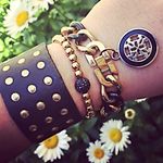 Lindsey Wright Asher - @fortheloveofcuffs - Instagram