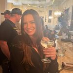 Lindsay Benton - @lindsaytheloanofficer - Instagram