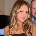 Lindsay B - @lindsaybuchanann - Instagram